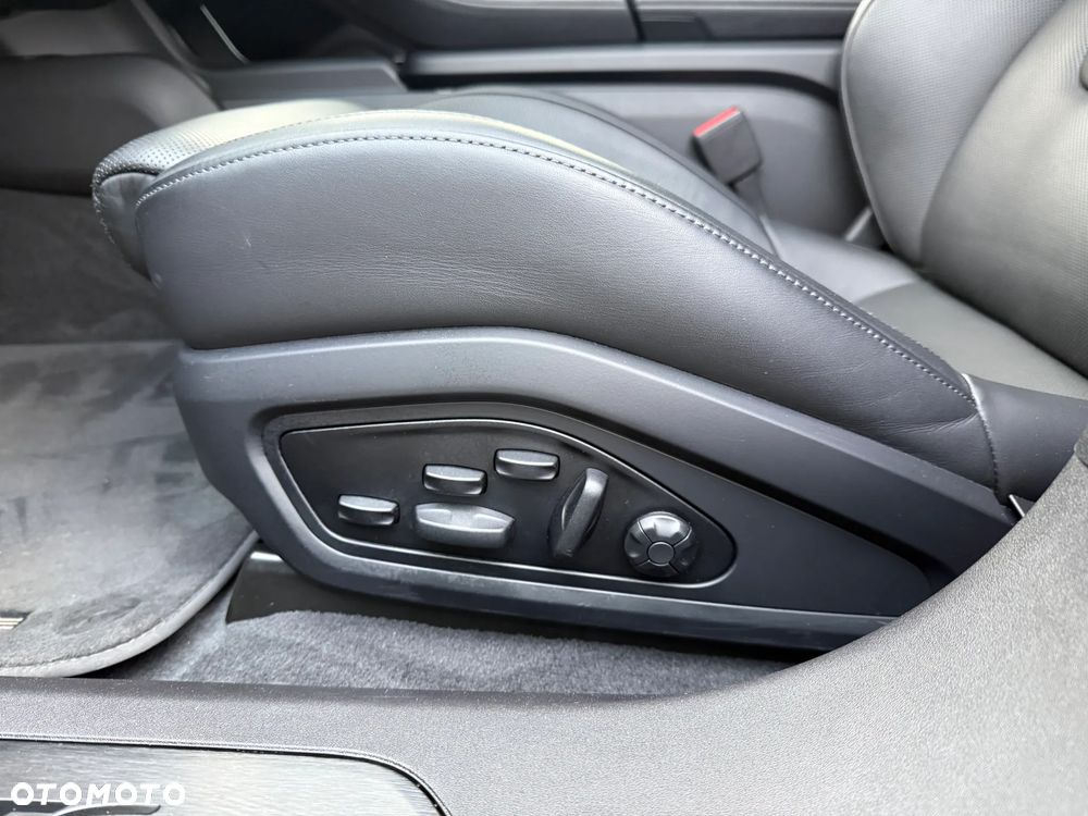 Porsche Taycan 2022