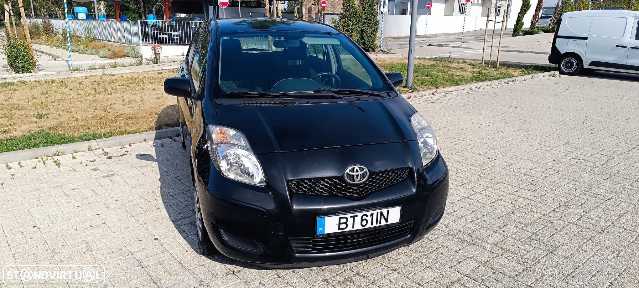 Toyota Yaris 1.0 VVT-i AC - 1