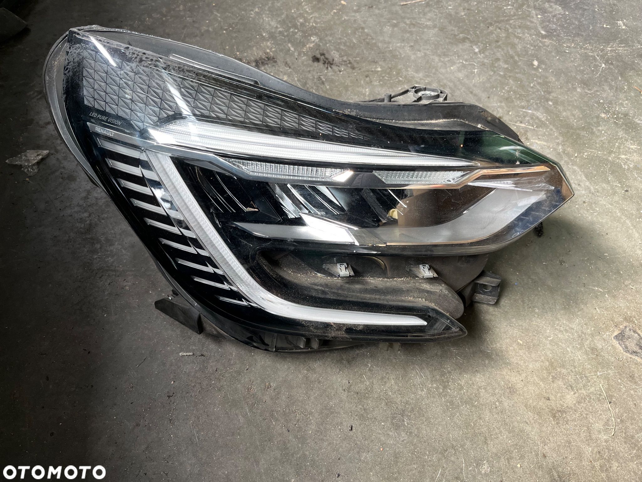 Lampa prawa Renault Captur II FULL LED - 1