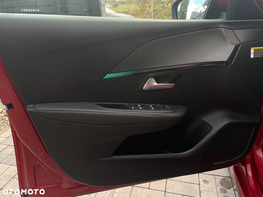 Peugeot 208 1.2 PureTech Allure S&S EAT8 - 6