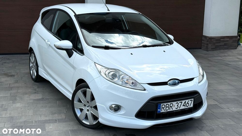 Ford Fiesta - 30