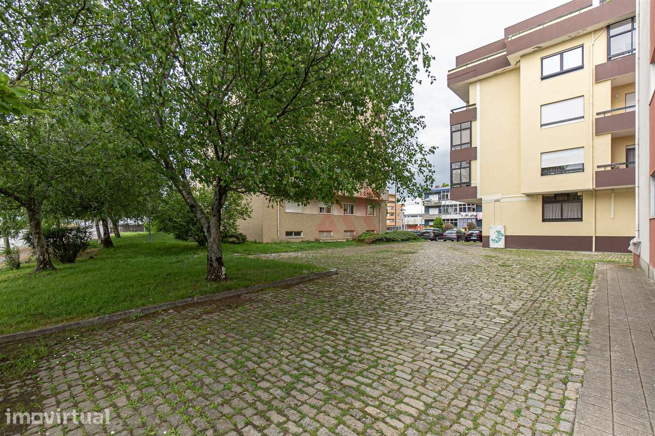 Apartamento T4 para arrendamento no Castêlo da Maia - Grande imagem: 5/29