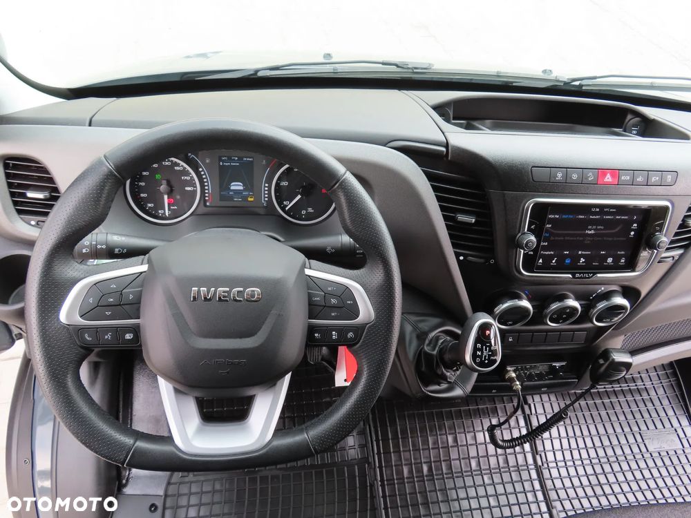 Iveco DAILY 50C18 Hi-Matic Firana Obustronna + Dach Suwany Skrzynia 6310 mm 12 Euro Palet Rozstaw Osi 4750 mm WZMACNIANY Full Opcja Wyposażenia Stan Wizualny I Techniczny NOWY Tak Jak Z Taśmy Produkcyjnej Gotowy Dostępny OKAZJA POLECAM - 35