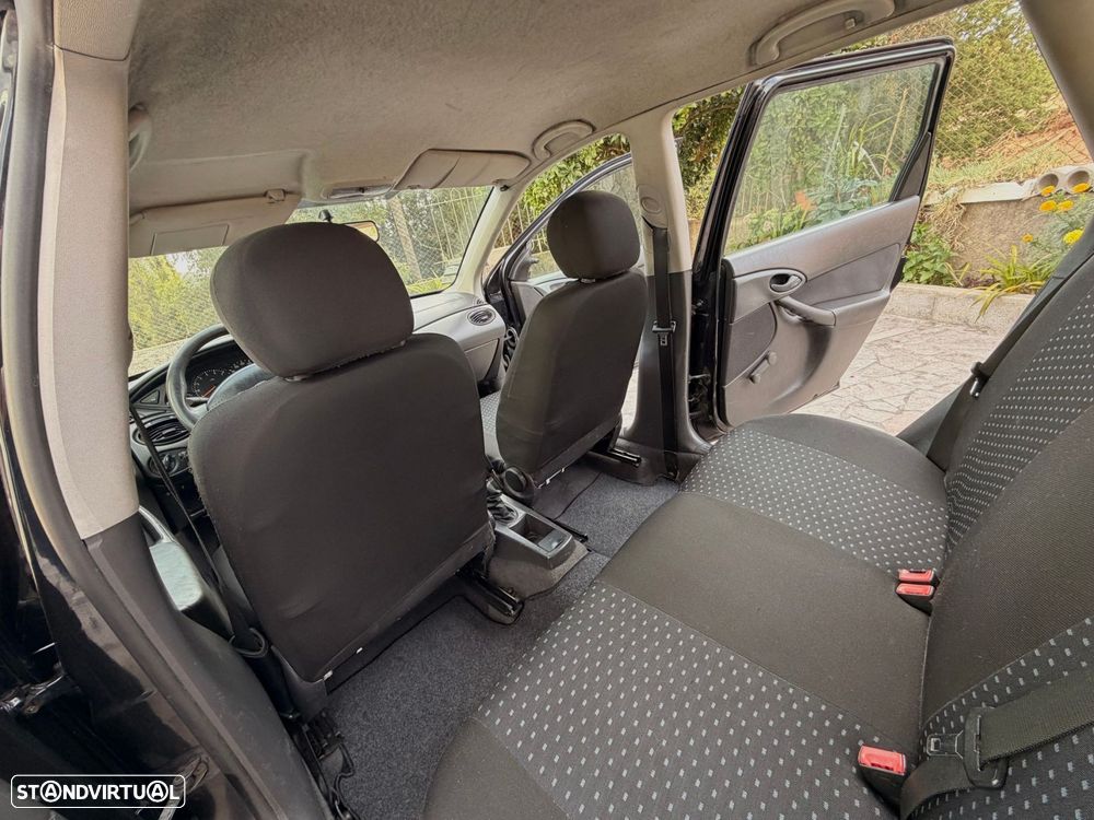 Ford Focus 1.4 Comfort - 20