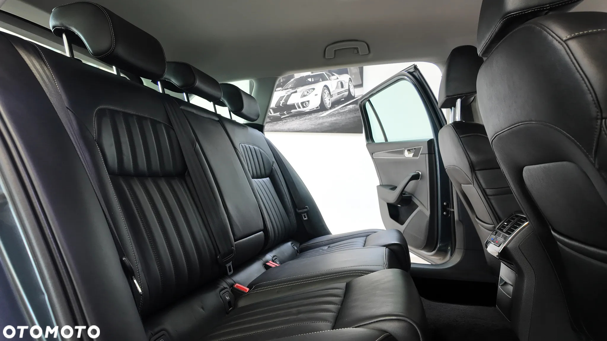 Skoda Superb 1.5 TSI ACT Sportline DSG - 33