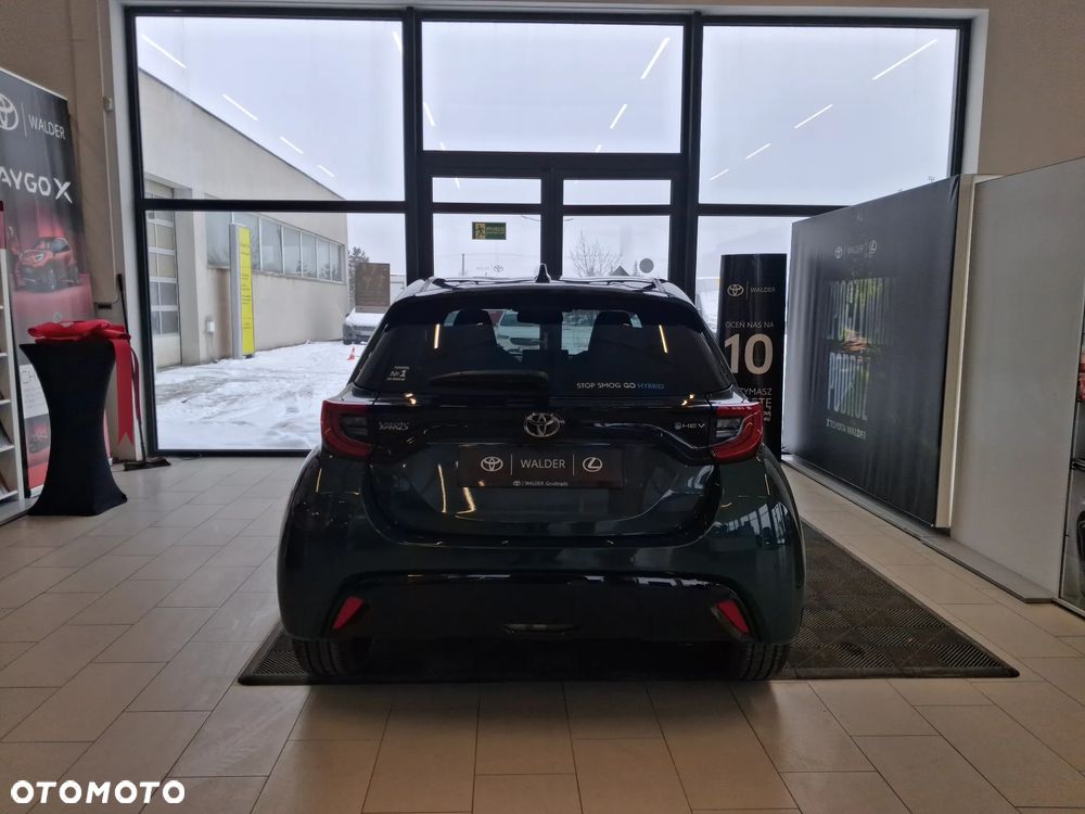 Toyota Yaris Hybrid 1.5 Executive - 3