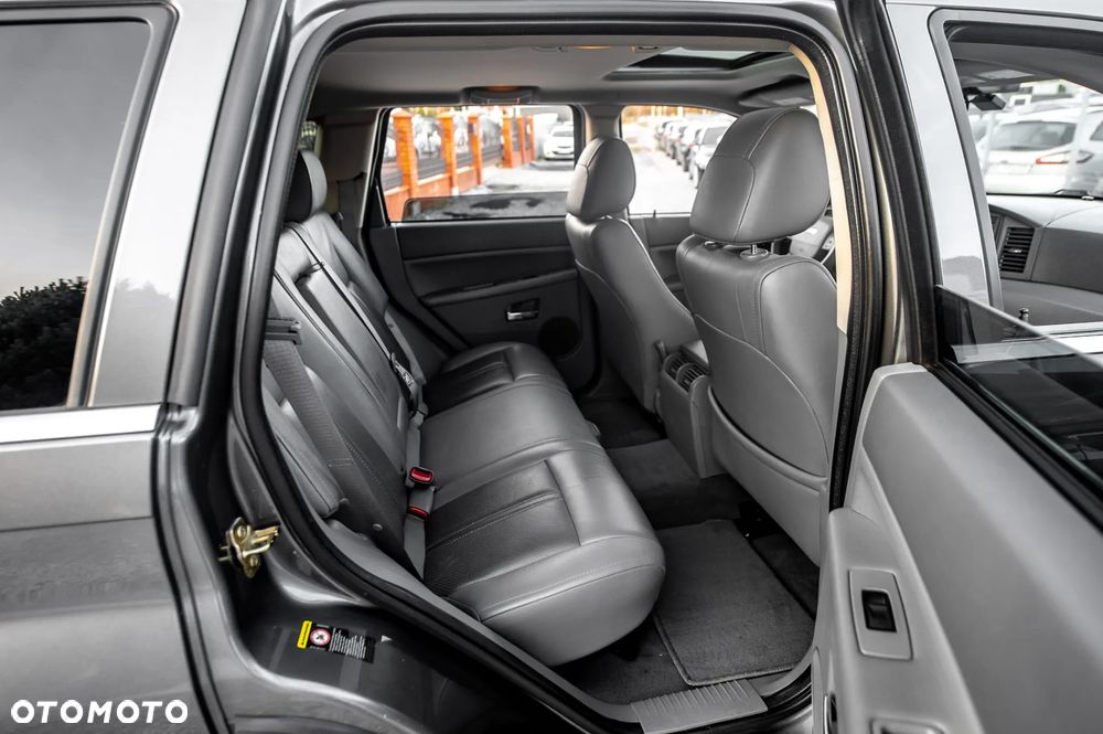 Jeep Grand Cherokee 5.7 V8 HEMI Automatik Limited - 34