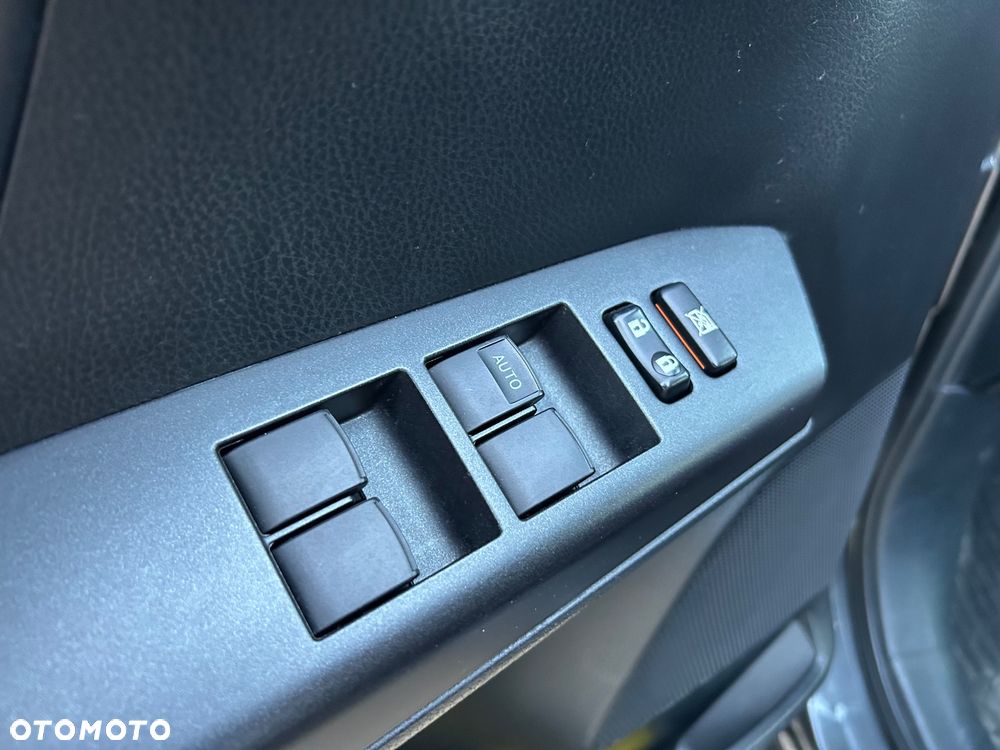Toyota RAV4 Hybrid Premium 4x2 - 19