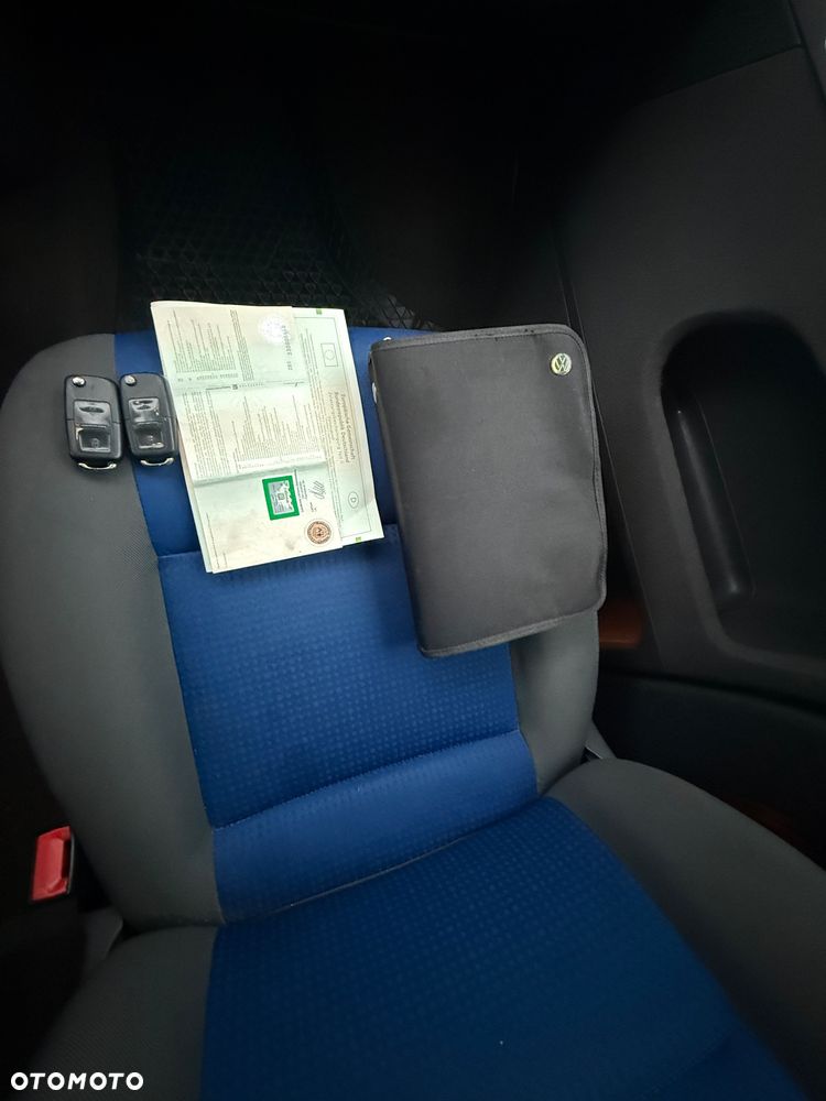 Volkswagen Multivan - 18