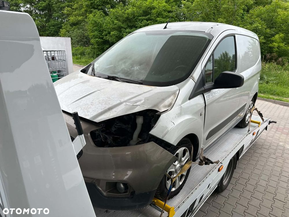 Ford COURIER - 2