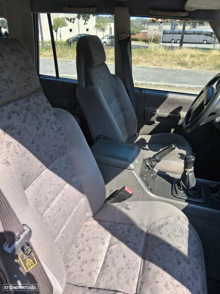 Land Rover Discovery 2.5 TD5 - 6