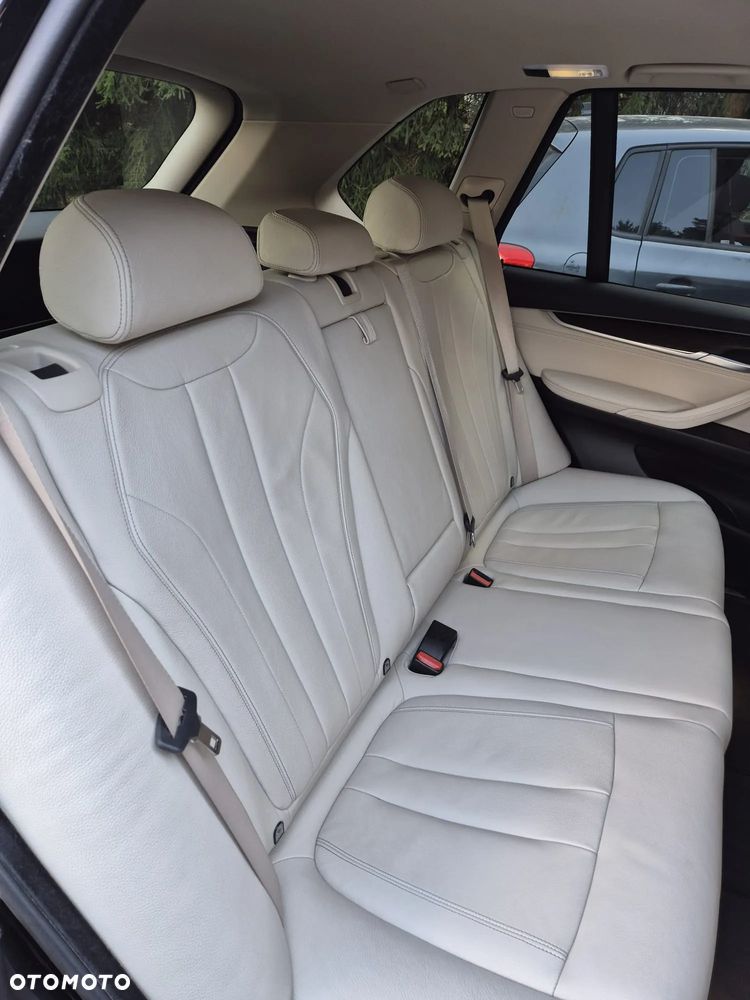 BMW X5 xDrive25d - 13
