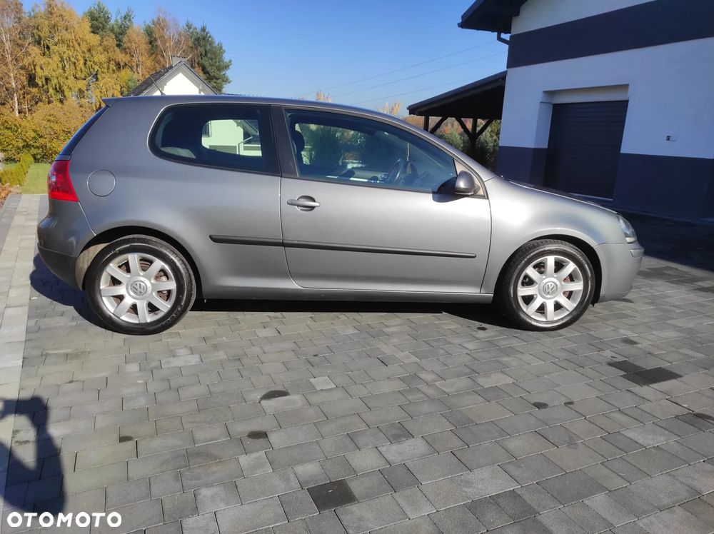 Volkswagen Golf V 2.5 - 3