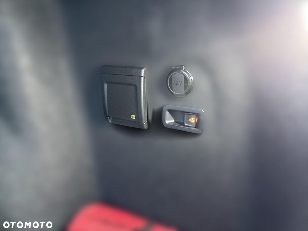 Volkswagen Golf - 35