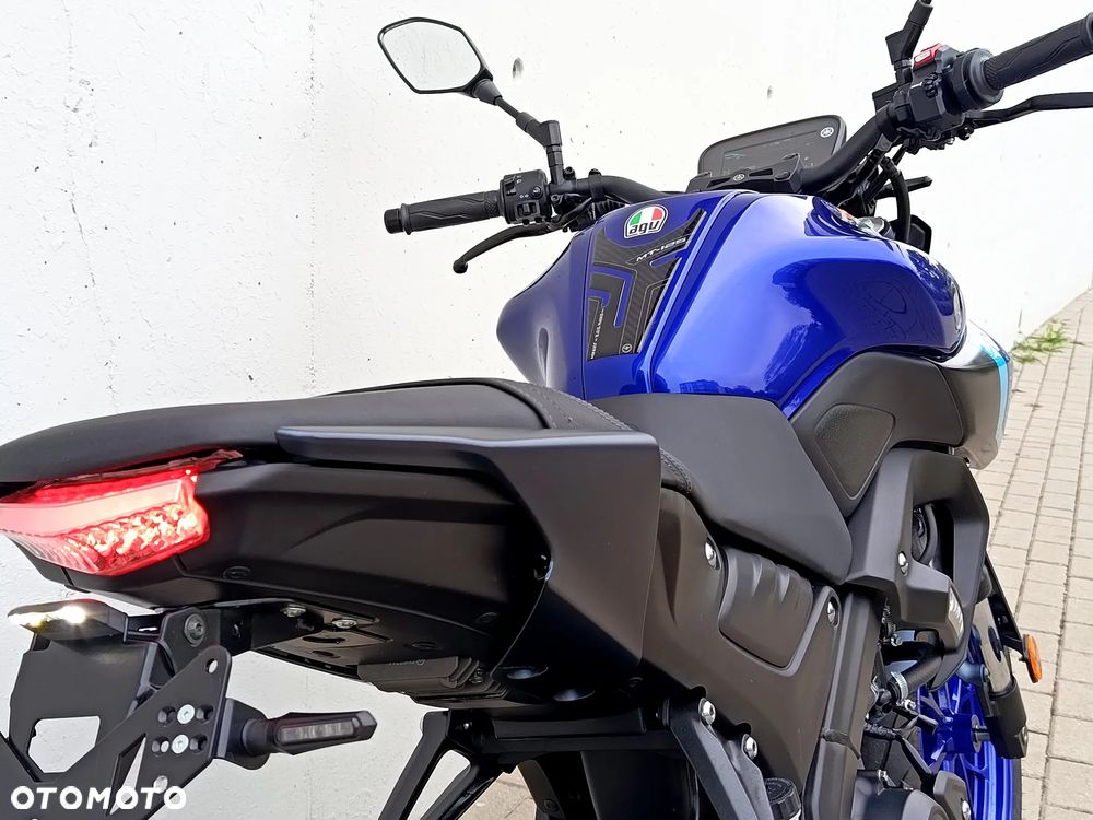 Yamaha MT - 7
