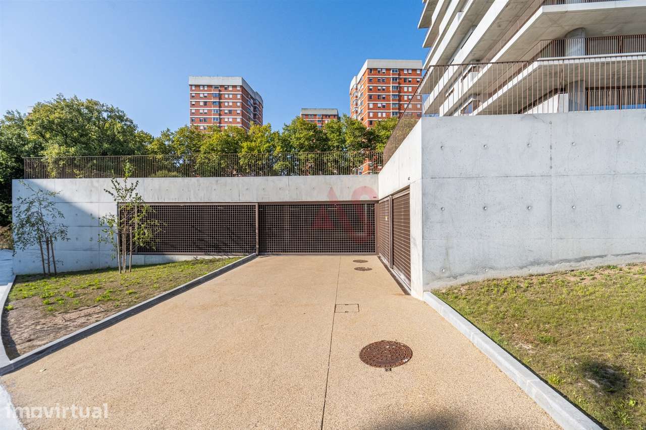 Apartamento T2 NOVO de LUXO,no Miramar Tower no Porto, com Ginásio no - Grande imagem: 3/37