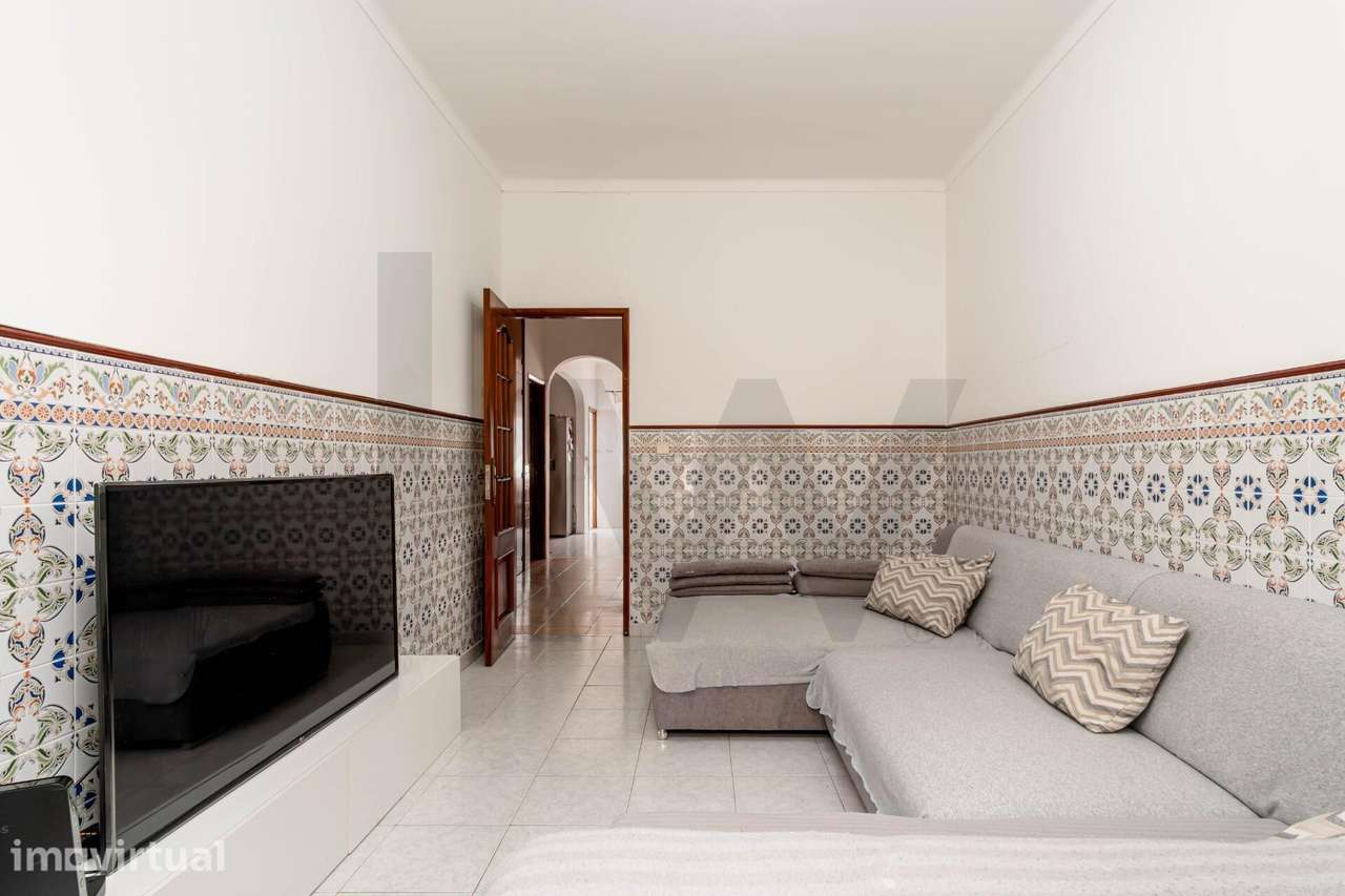 Apartamento T2 na Quinta da Lomba | Excelente Localização no Barreiro - Grande imagem: 3/25