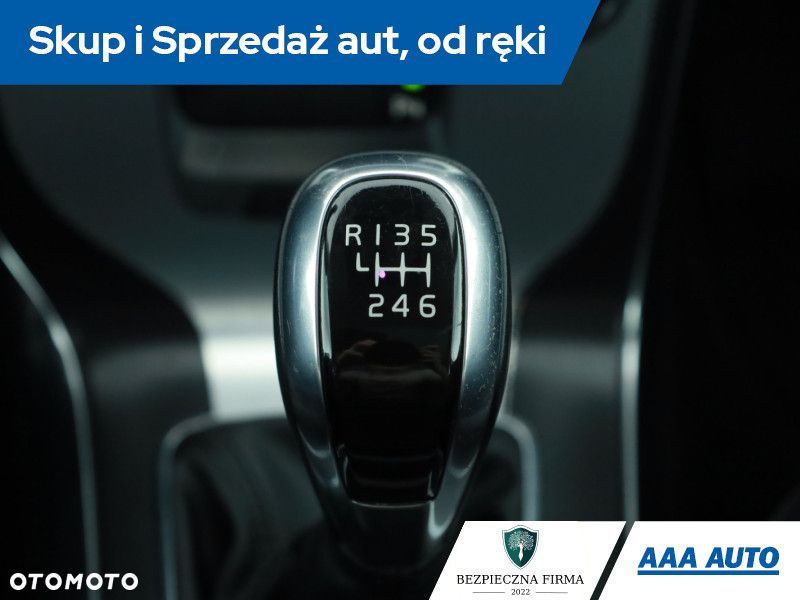 Volvo V40 - 15