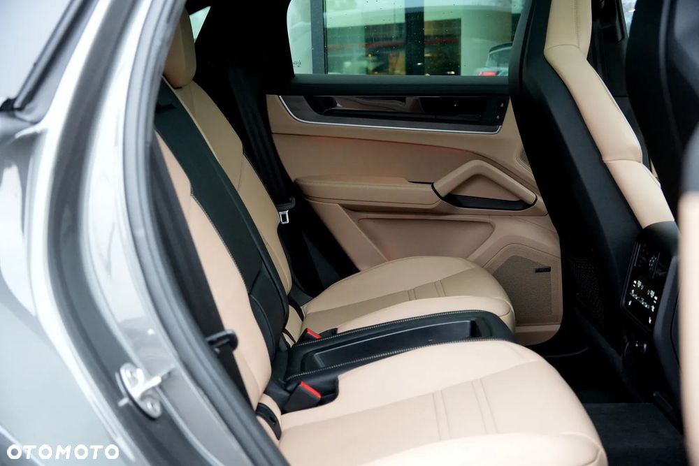Porsche Cayenne E-Hybrid PHEV - 25