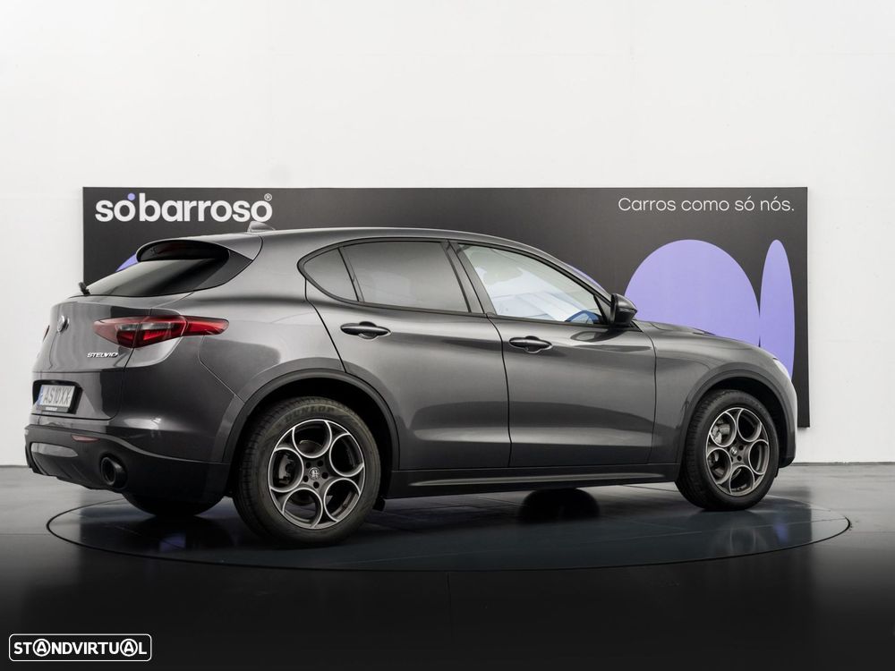 Alfa Romeo Stelvio 2.2 D Sprint Q4 AT8 - 6