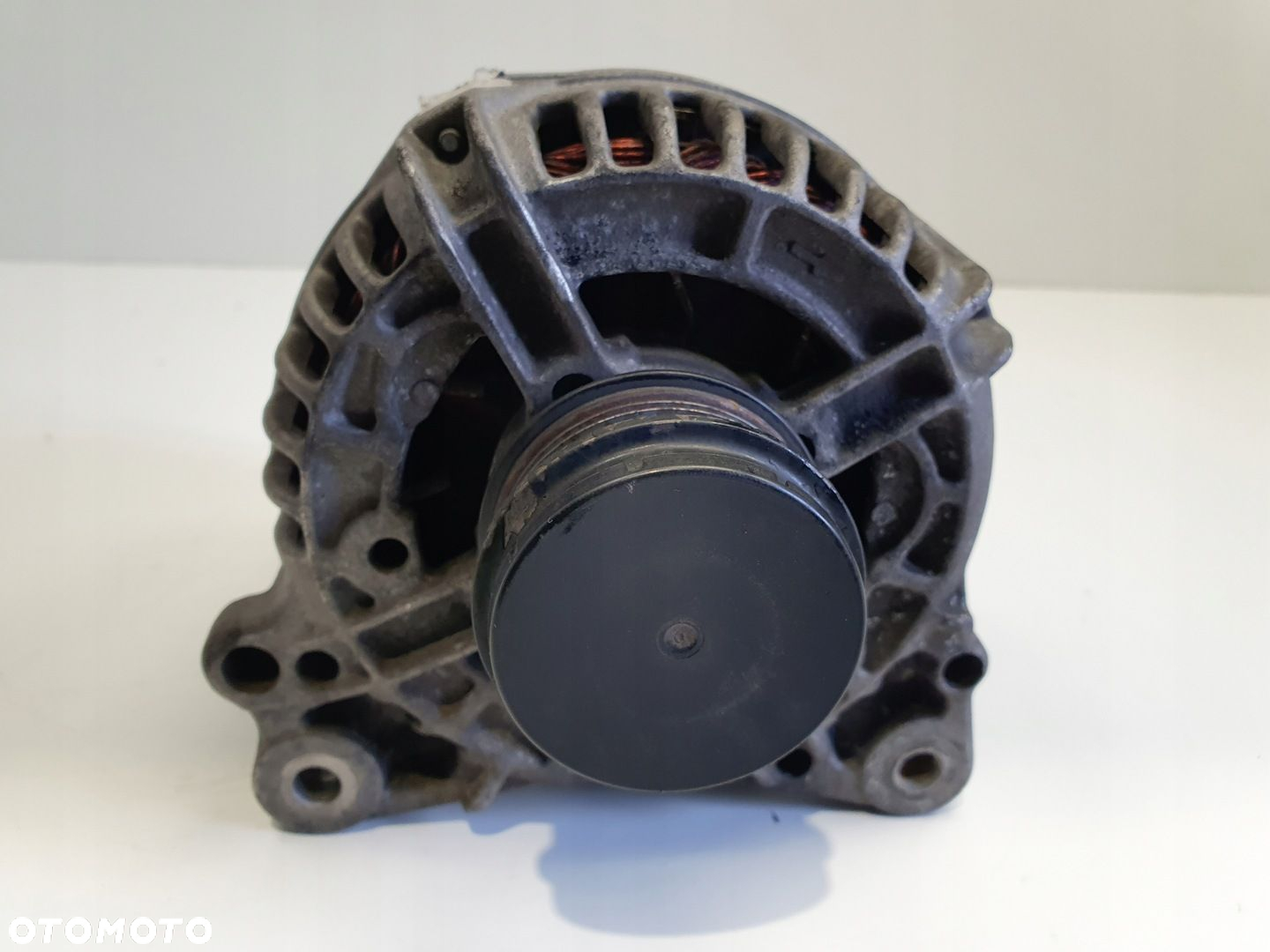 Audi A4 B7 1.9 TDI ALTERNATOR BOSCH - 6