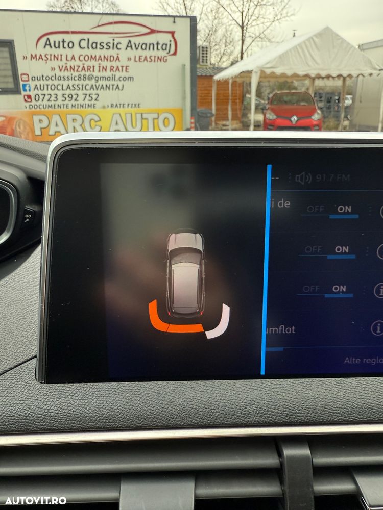 Peugeot 3008 1.2 PureTech Turbo S&S Allure - 16