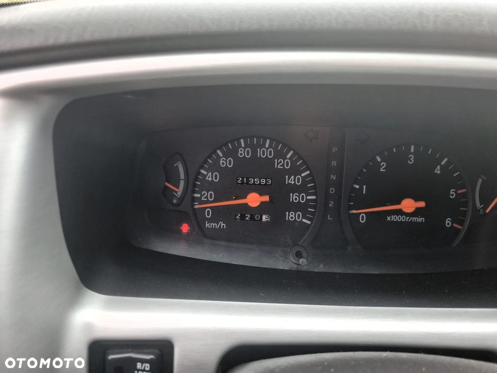 Mitsubishi L200 - 15