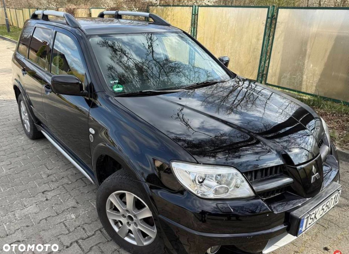 Mitsubishi Outlander 2.4 Dakar - 1