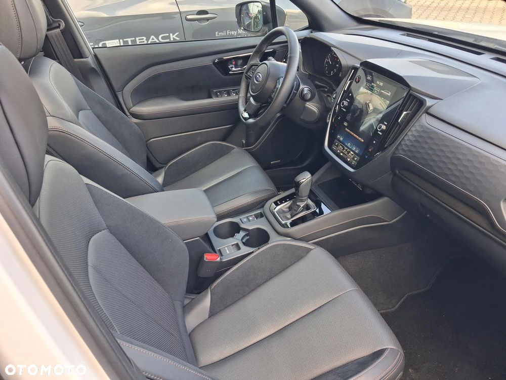 Subaru Forester 2.0i-L Platinum (EyeSight) Lineartronic - 12