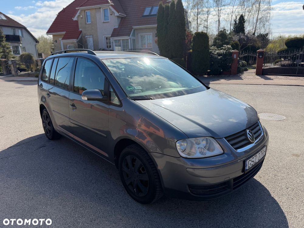 Volkswagen Touran 1.9 TDI Conceptline - 4