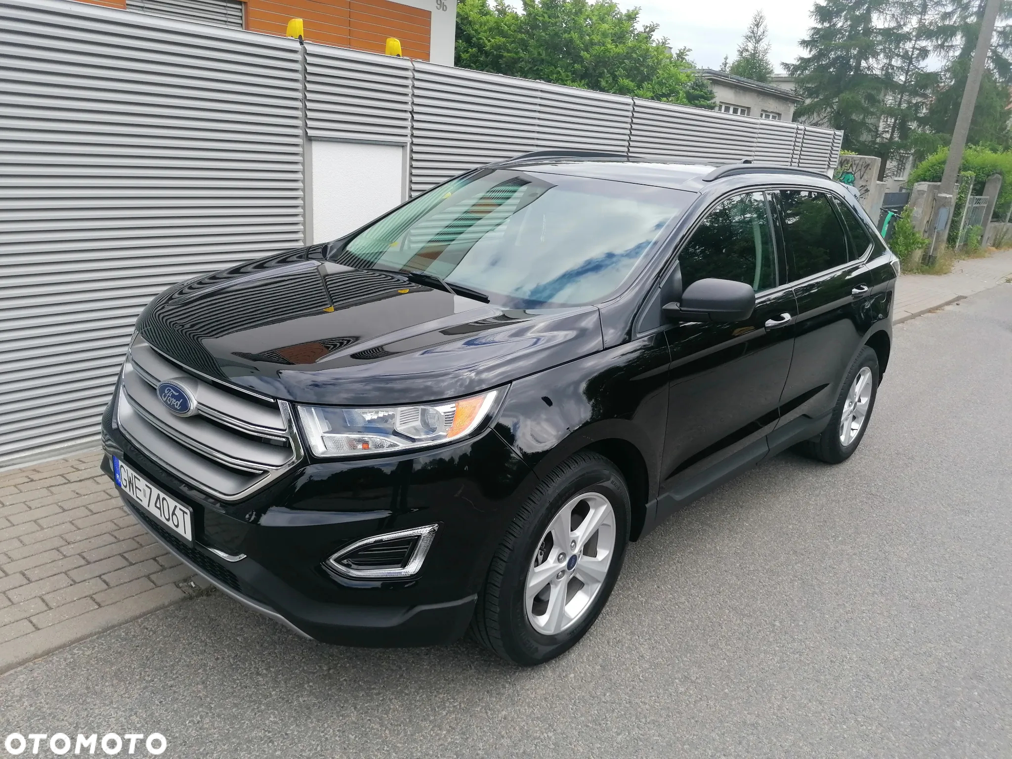 Ford Edge - 2