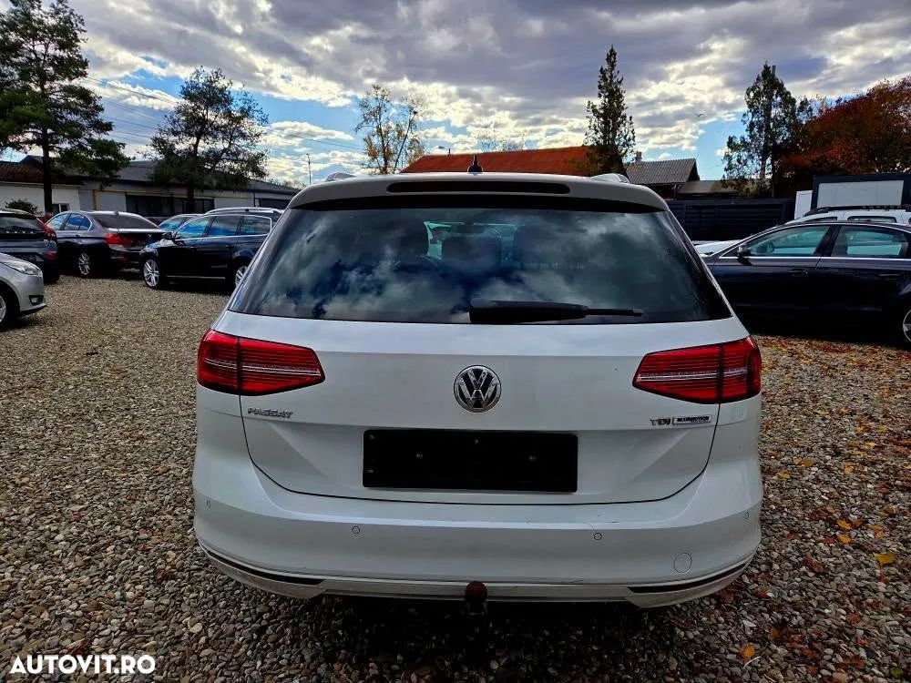 Volkswagen Passat Variant 1.6 TDI (BlueMotion Technology) DSG Comfortline - 8