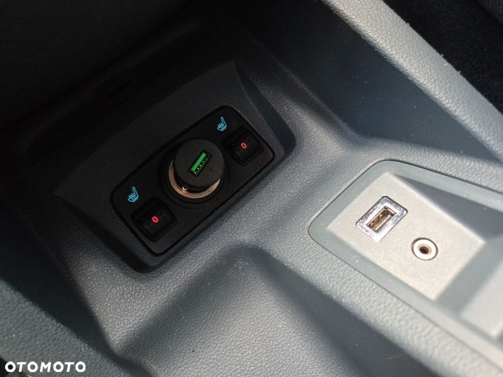 Ford C-MAX 1.6 EcoBoost Start-Stop-System Champions Edition - 26