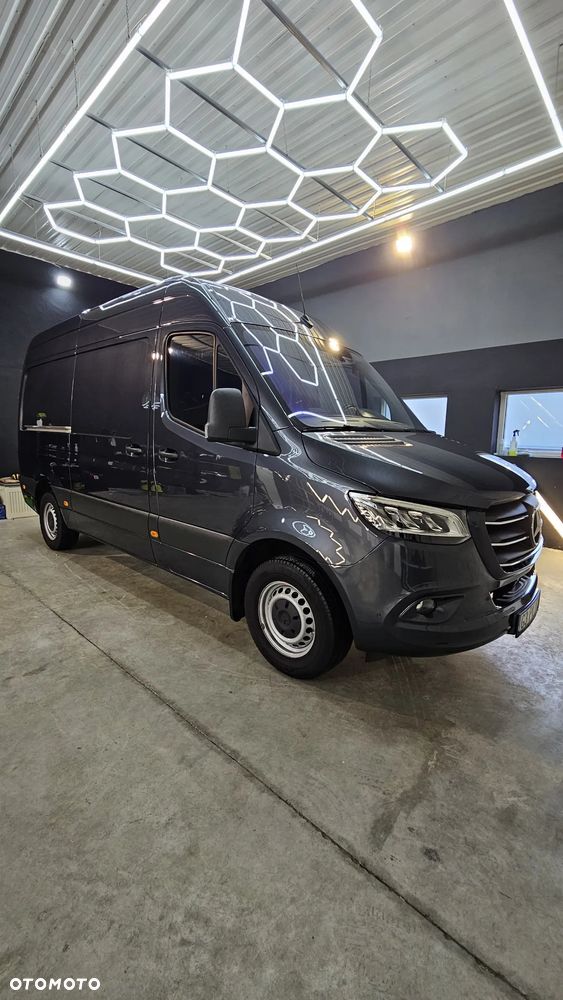 Mercedes-Benz Sprinter - 3