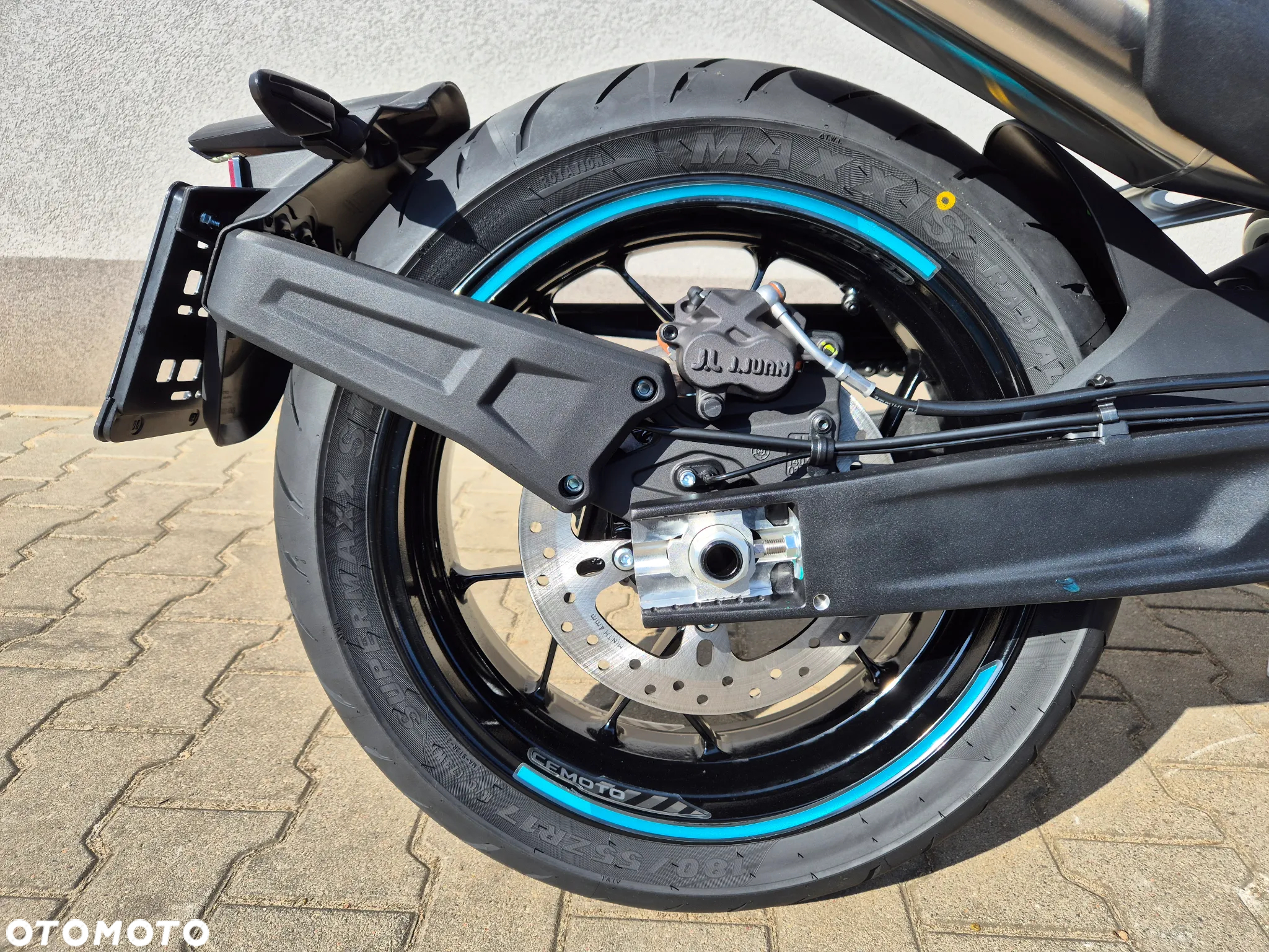 CFMoto NK - 7