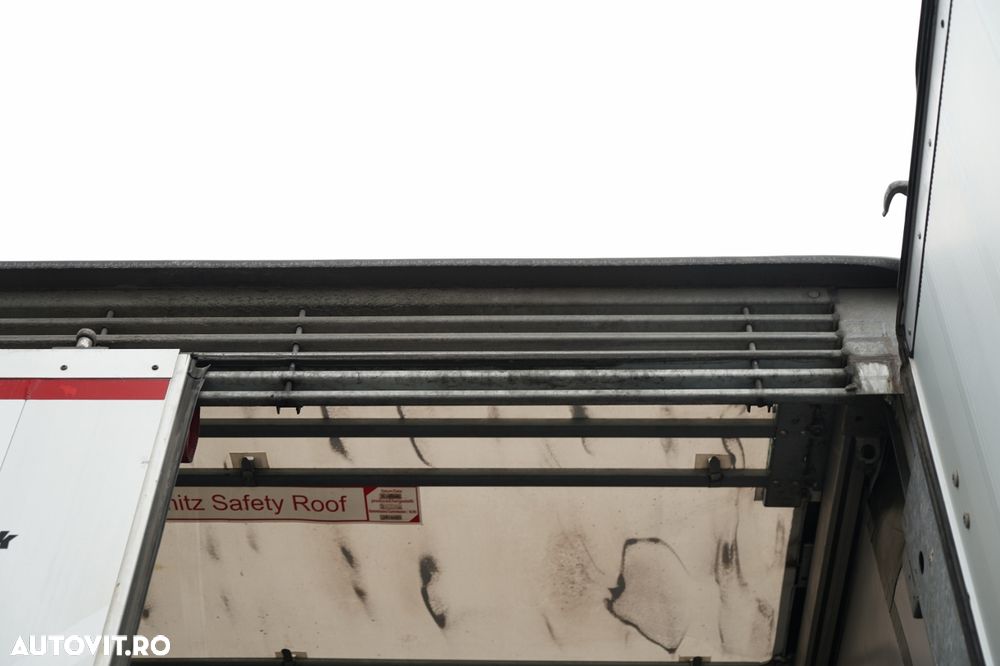Schmitz Cargobull CORTINĂ / STANDARD / ACOPERIȘ RIDICAT / PUNȚĂ RIDICATĂ / - 21