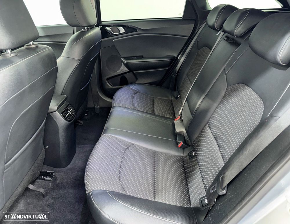 Kia Ceed SW 1.6 CRDi TX - 16