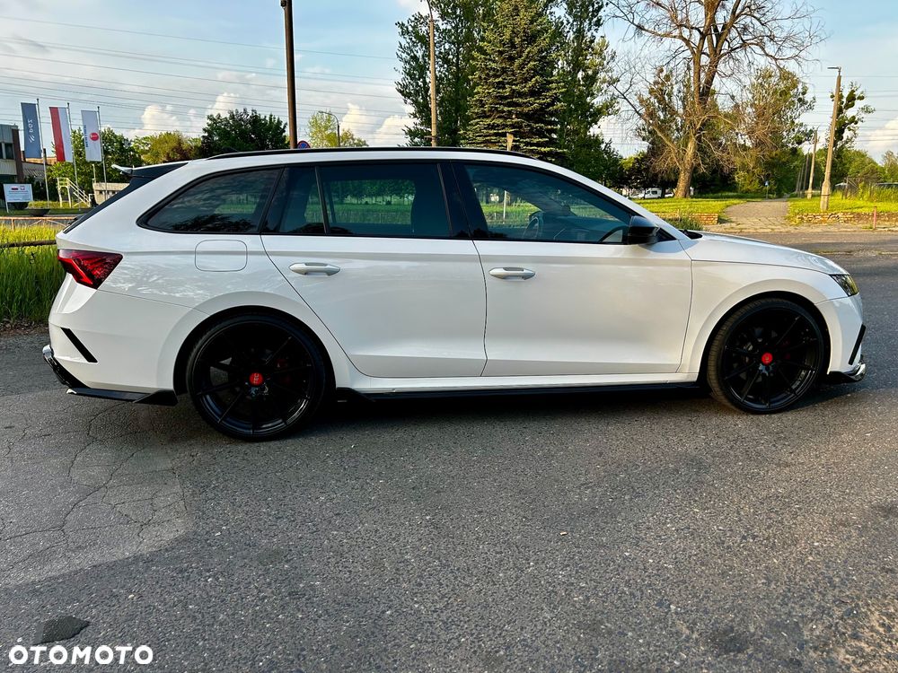 Skoda Octavia 2.0 TDI RS DSG - 8