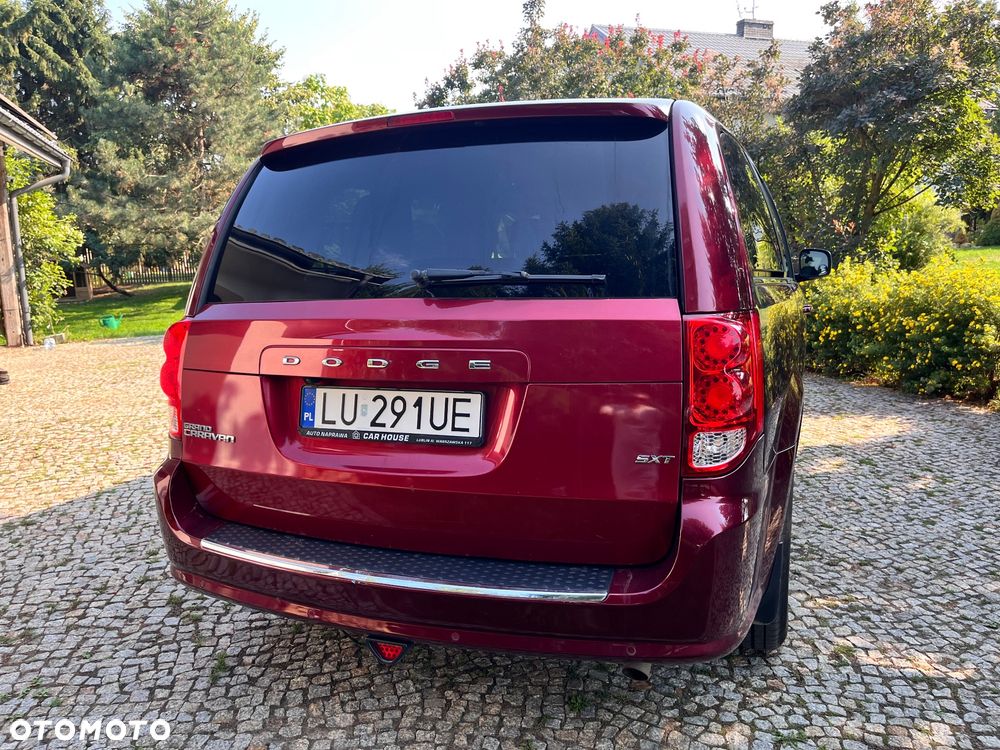 Dodge Grand Caravan - 3