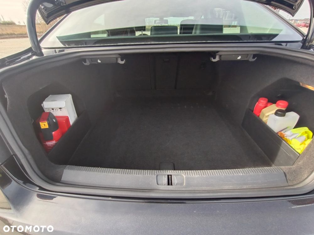 Volkswagen Passat 2.0 TDI Highline DSG - 9