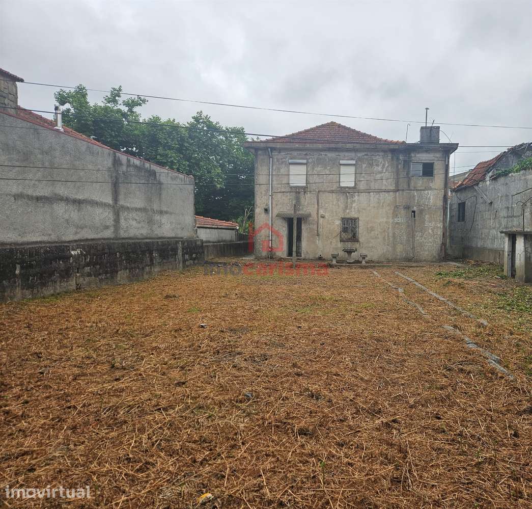 Moradia T3 para Restauro Total – Vila das Aves, Santo Tirso - Grande imagem: 3/18