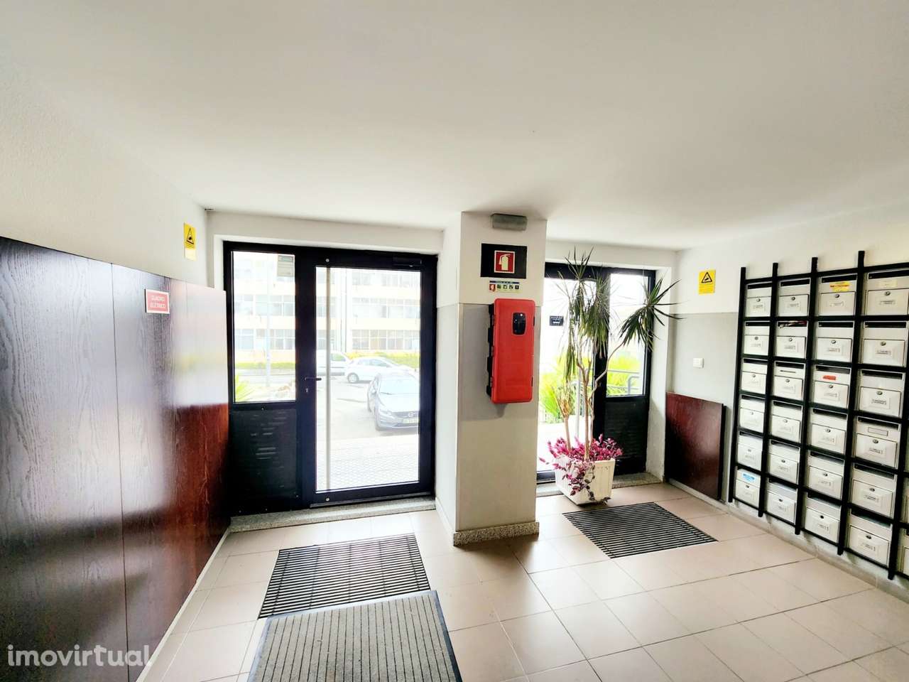 Apartamento T2 em Vilar do Paraíso - Grande imagem: 3/34