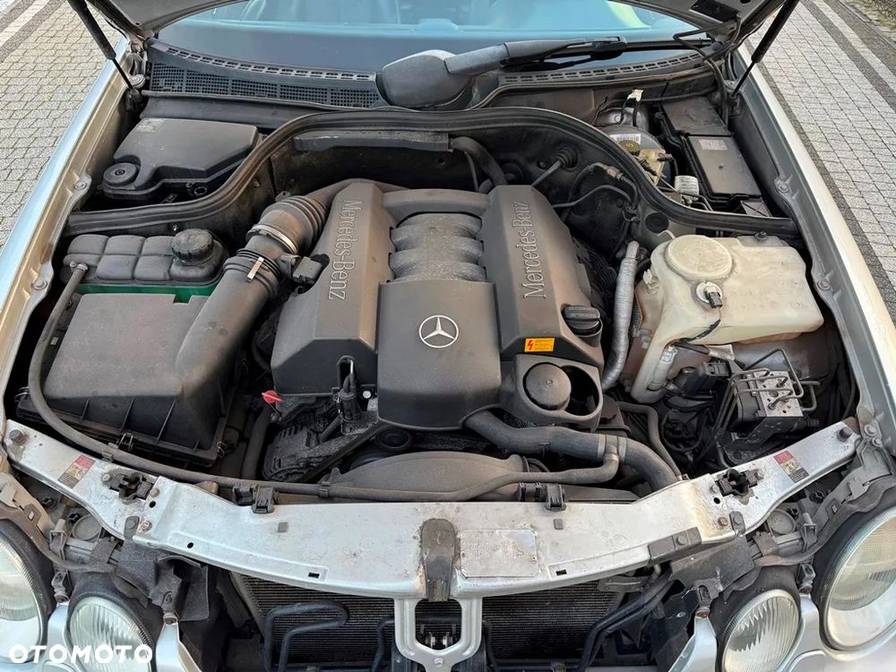 Mercedes-Benz CLK 320 - 38