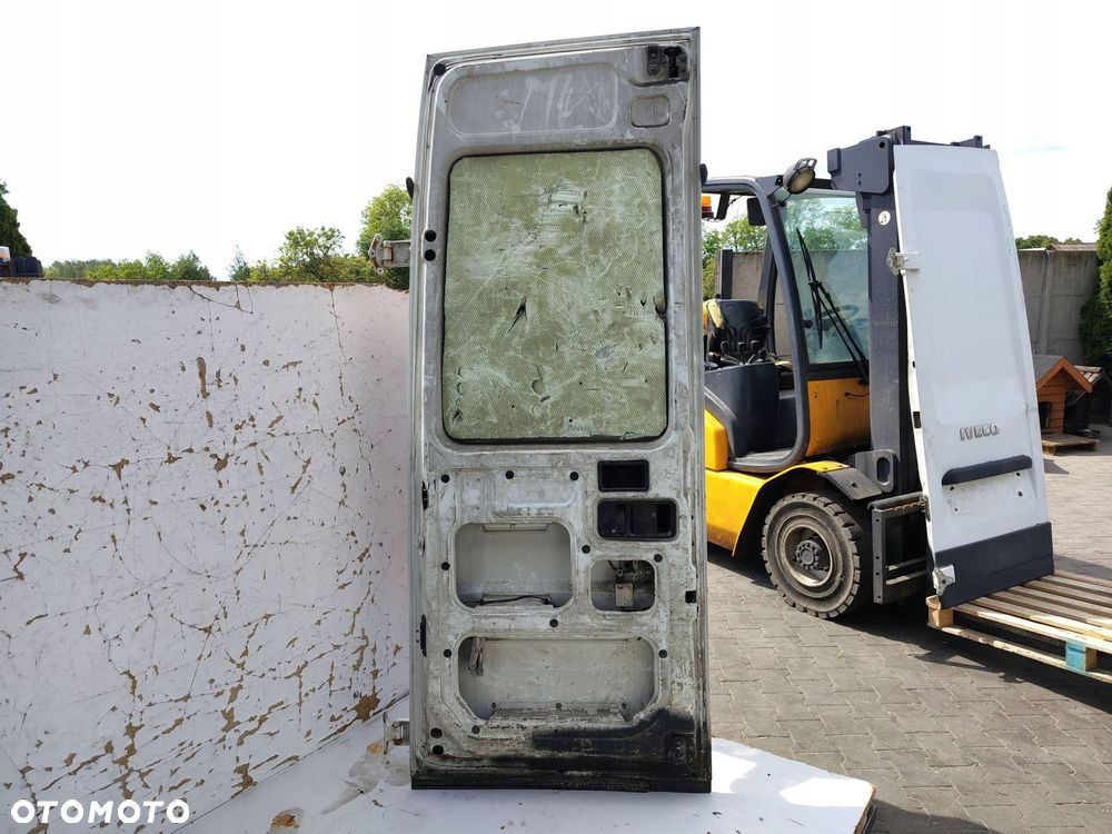 DRZWI SKRZYDEŁKOWE PRAWY TYŁ IVECO DAILY 3 III 35C12 FL LIFT - 13