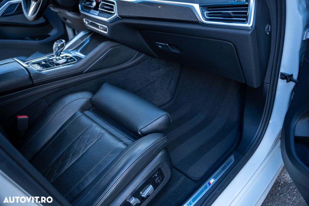 BMW X6 xDrive40i - 17