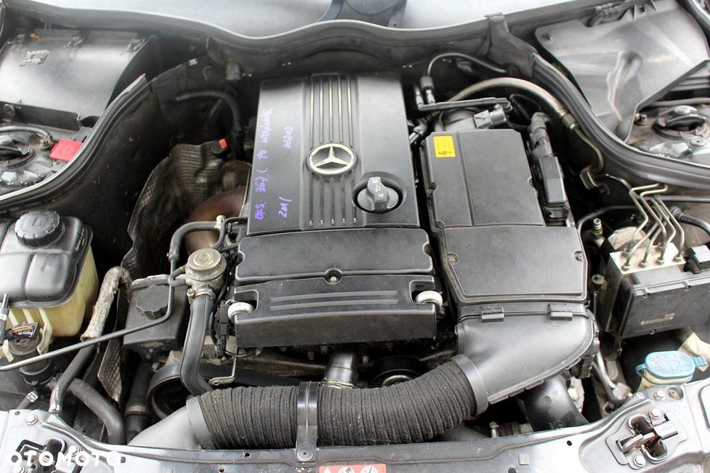 Mercedes C-Klasa W203 Lift 2004 1.8i Kombi (MASKA, ZDERZAK, LAMPA, BŁOTNIK, DRZWI, SZYBA, FOTEL) - 9