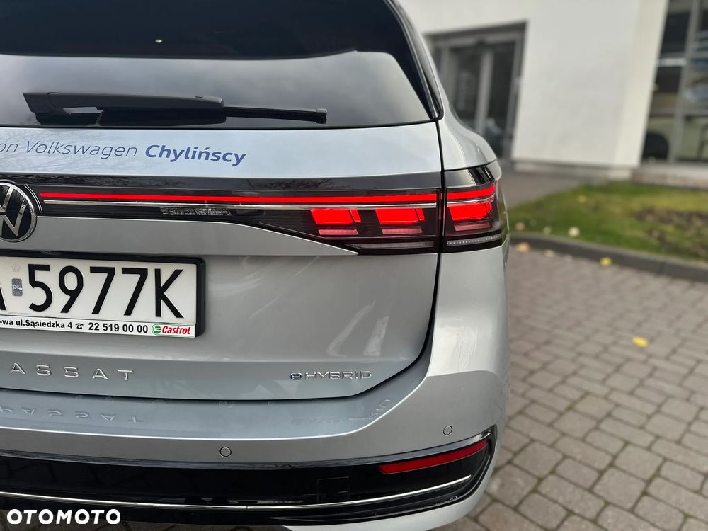 Volkswagen Passat - 8