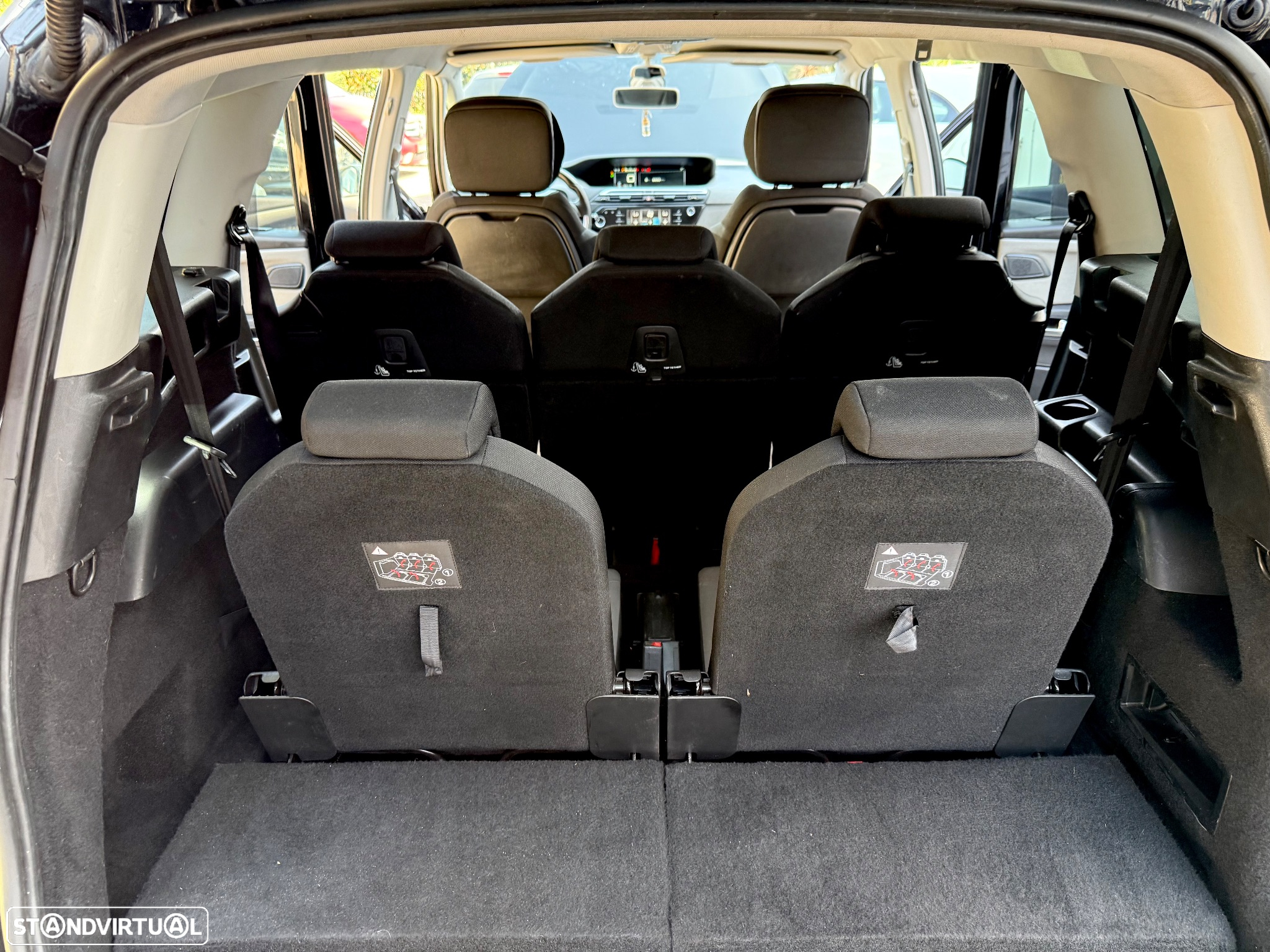 Citroën C4 Grand Picasso e-HDi 115 Intensive - 32