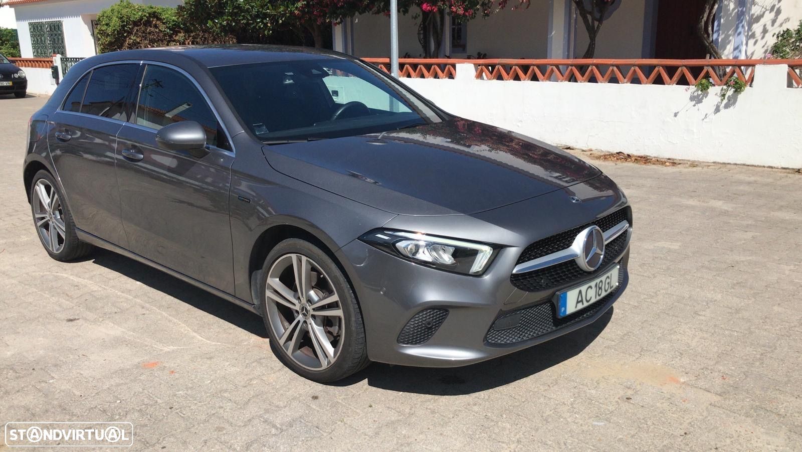 Mercedes-Benz A 250 e Progressive - 1
