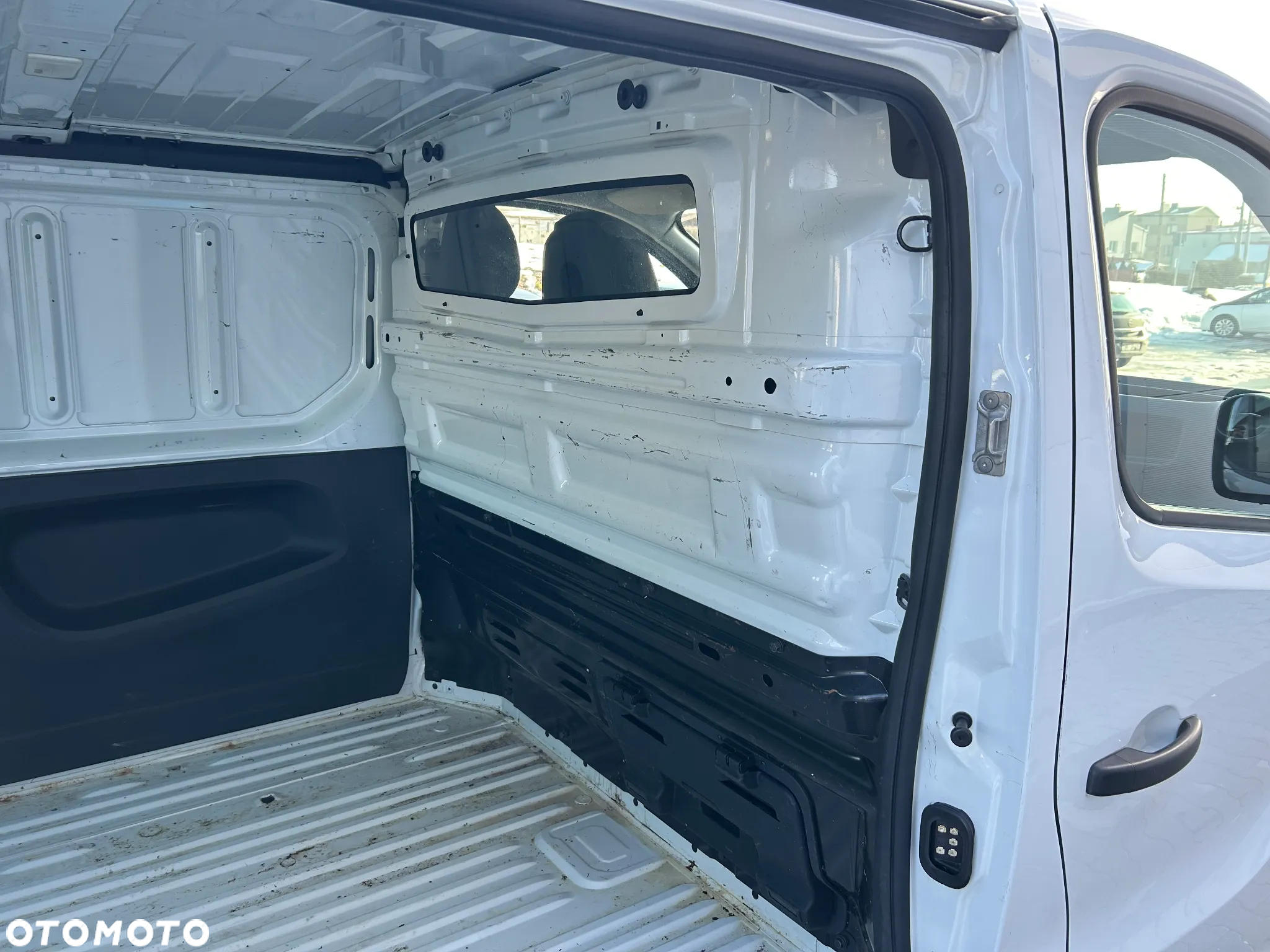 Opel VIVARO - 24